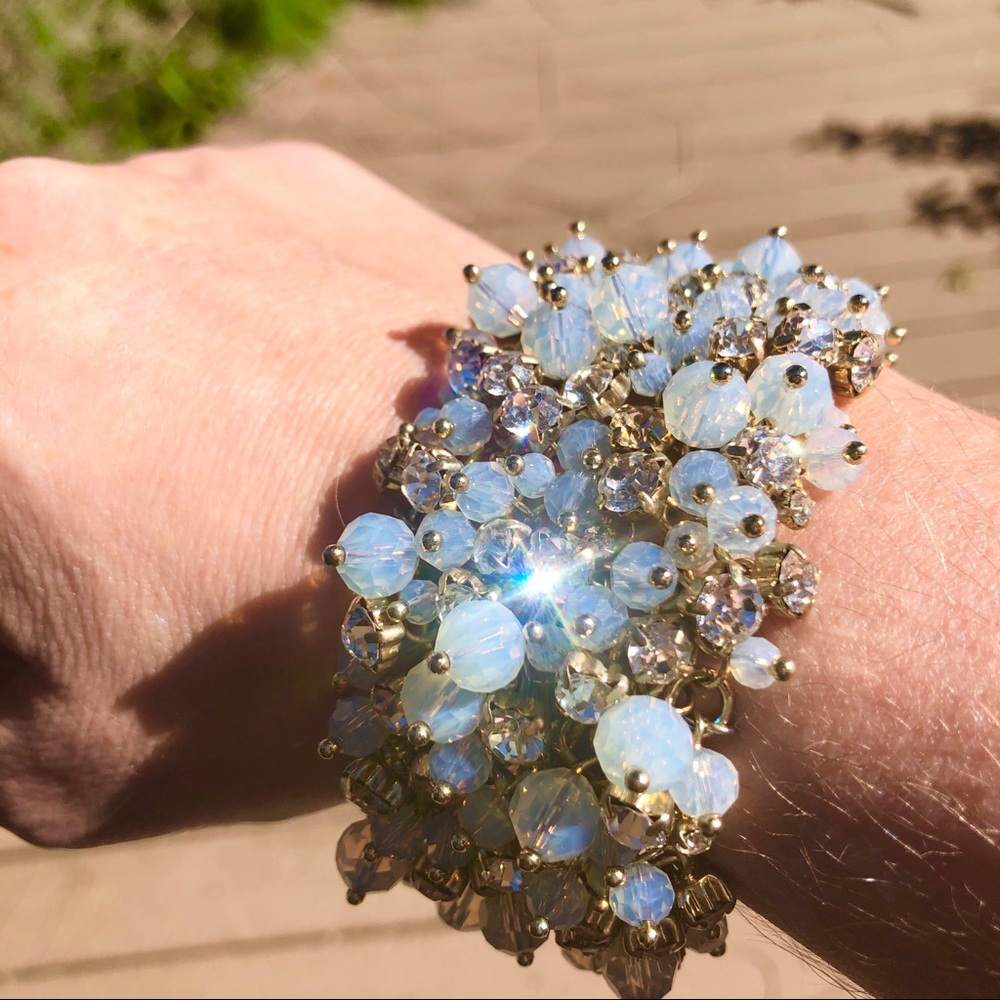 Crystal Rhinestones Bracelet - Picture 5 of 8
